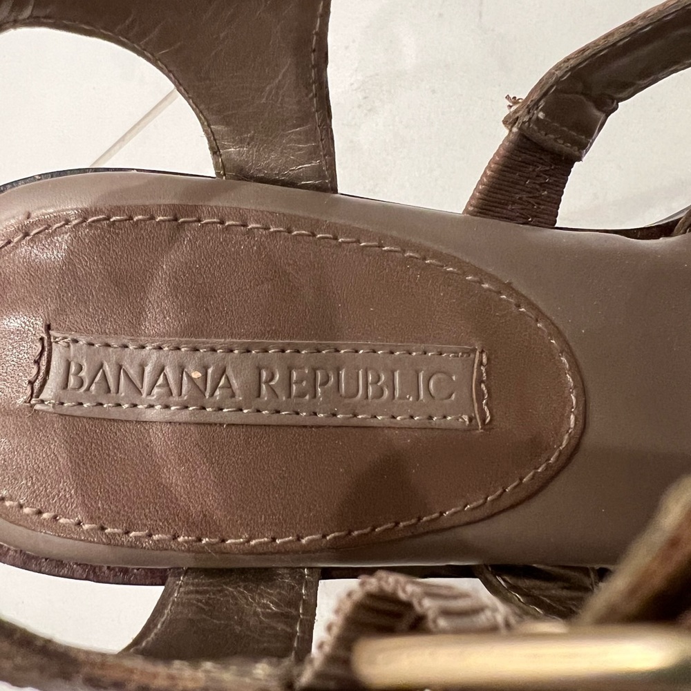 Banana Republic leather sandals/heels Size 9 - Picture 6 of 7